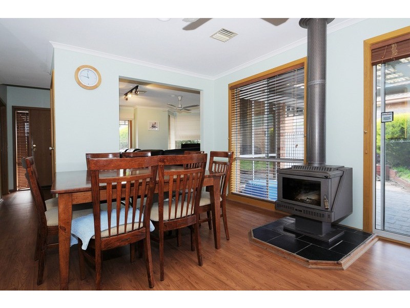 22 Rodney Court, Skye VIC 3977