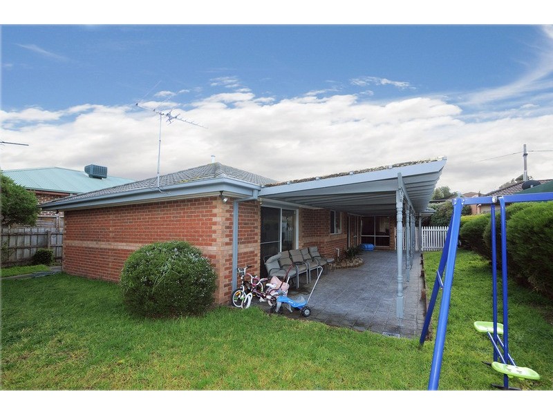 22 Rodney Court, Skye VIC 3977