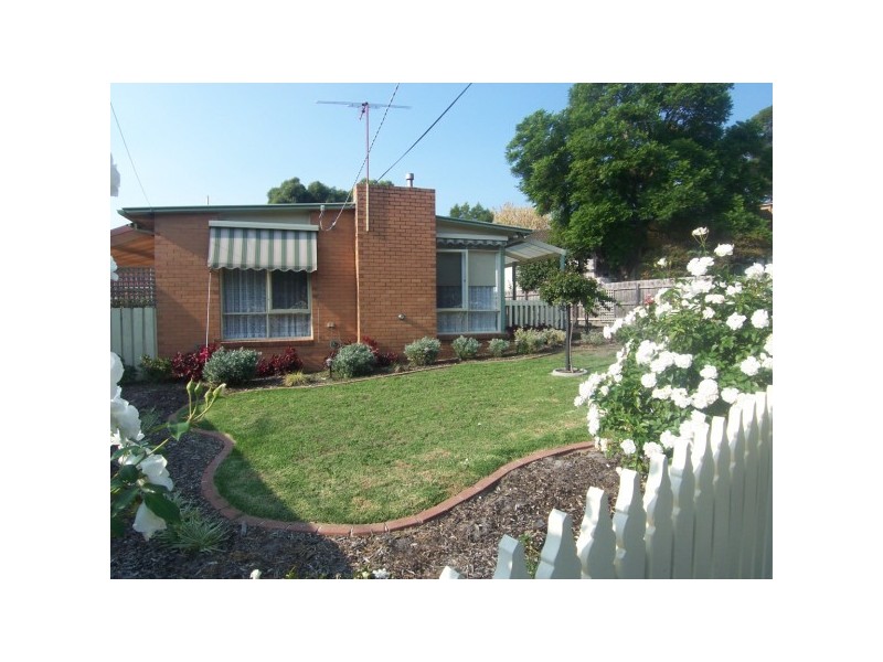 11 Clarke Street, Frankston VIC 3199