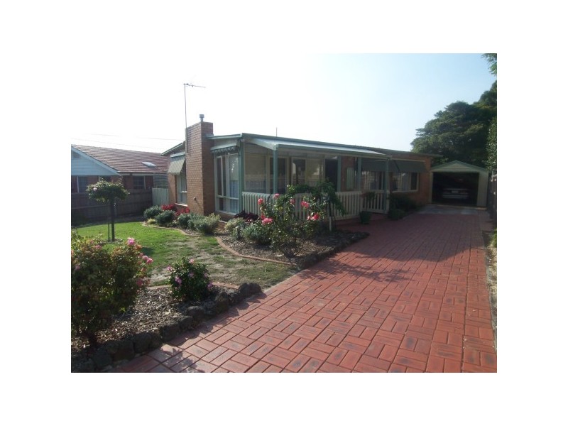 11 Clarke Street, Frankston VIC 3199