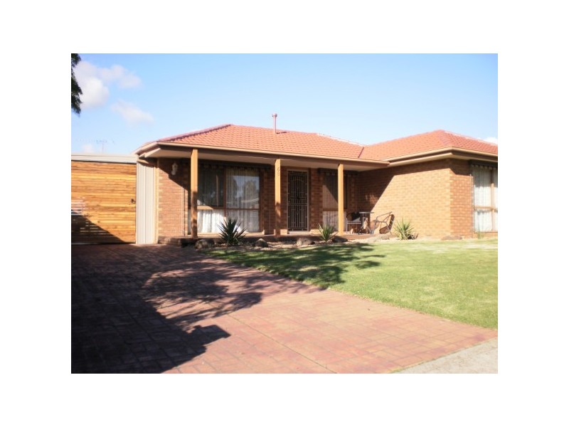 68 Rangeview Drive, Skye VIC 3977