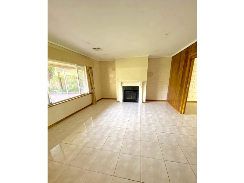34 Edinborough Street, Hallam VIC 3803