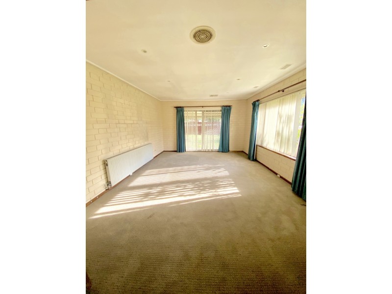 34 Edinborough Street, Hallam VIC 3803