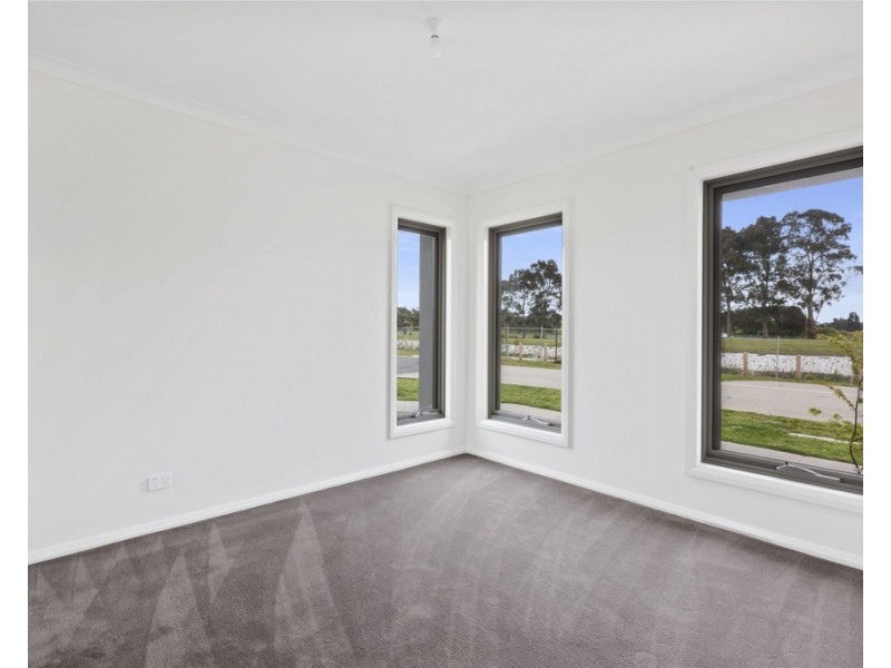 1 Abacus Lane, Cranbourne South VIC 3977
