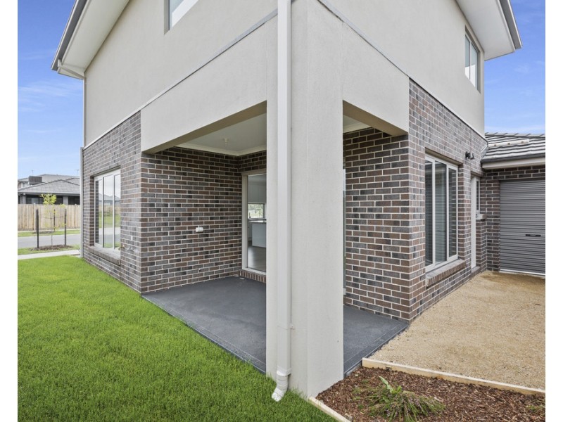 1 Abacus Lane, Cranbourne South VIC 3977