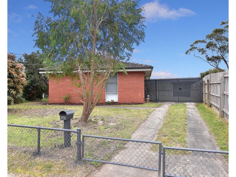 115 Monterey Boulevard, Frankston North VIC 3200