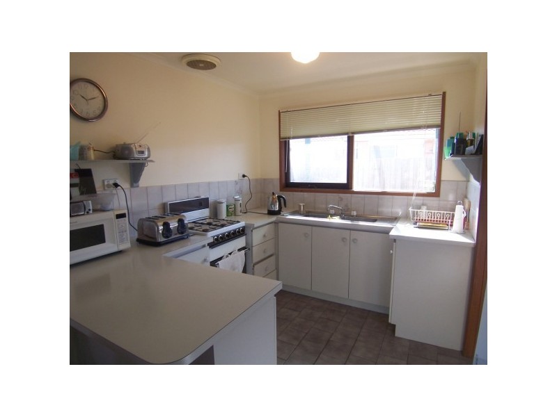 34 Greenwood Drive, Carrum Downs VIC 3201