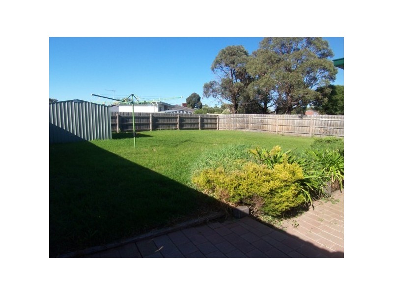 34 Greenwood Drive, Carrum Downs VIC 3201