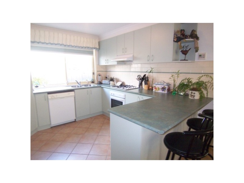 13 Hooper Drive, Skye VIC 3977