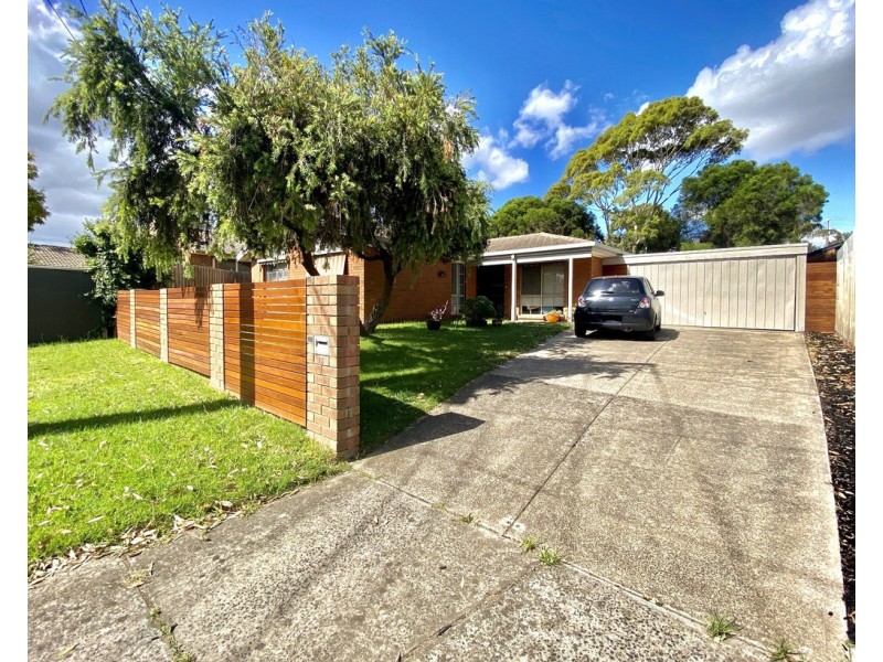 15 Dunrobin Court, Carrum Downs VIC 3201