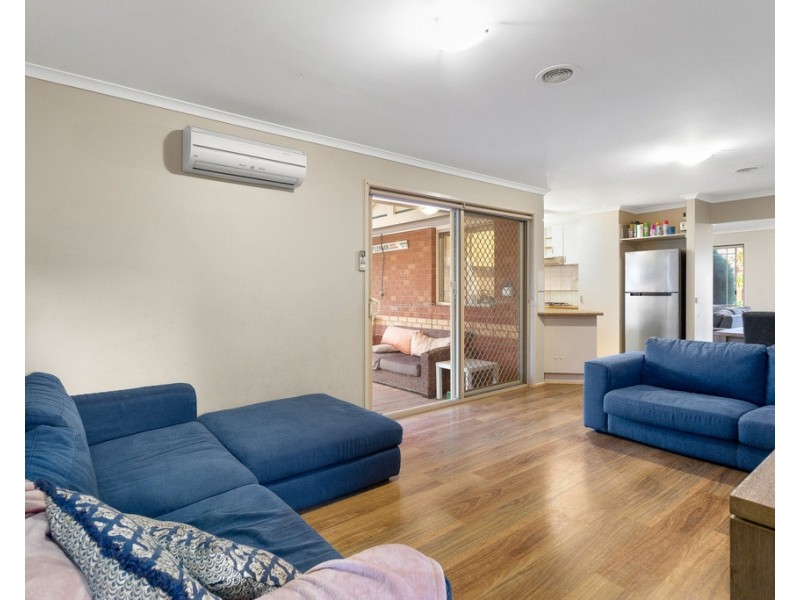 19 Hartland Circuit, Pakenham VIC 3810