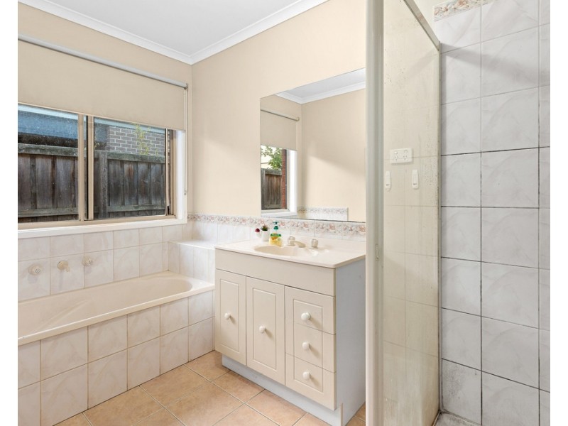 19 Hartland Circuit, Pakenham VIC 3810