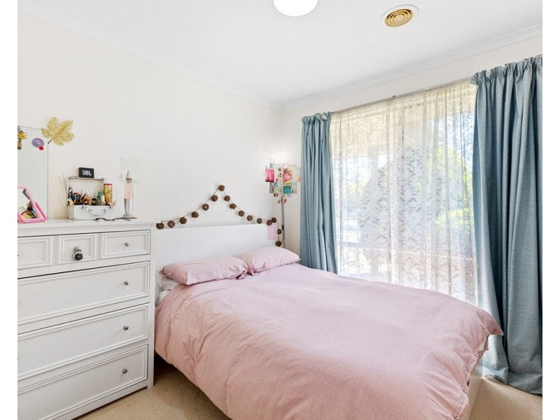 8 Nicholas Court, Carrum Downs VIC 3201