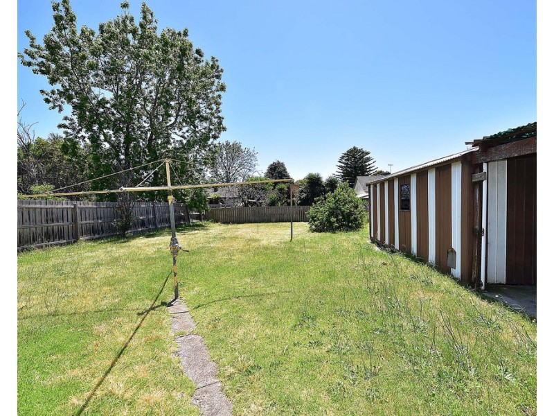 29 Moreton Street, Frankston North VIC 3200