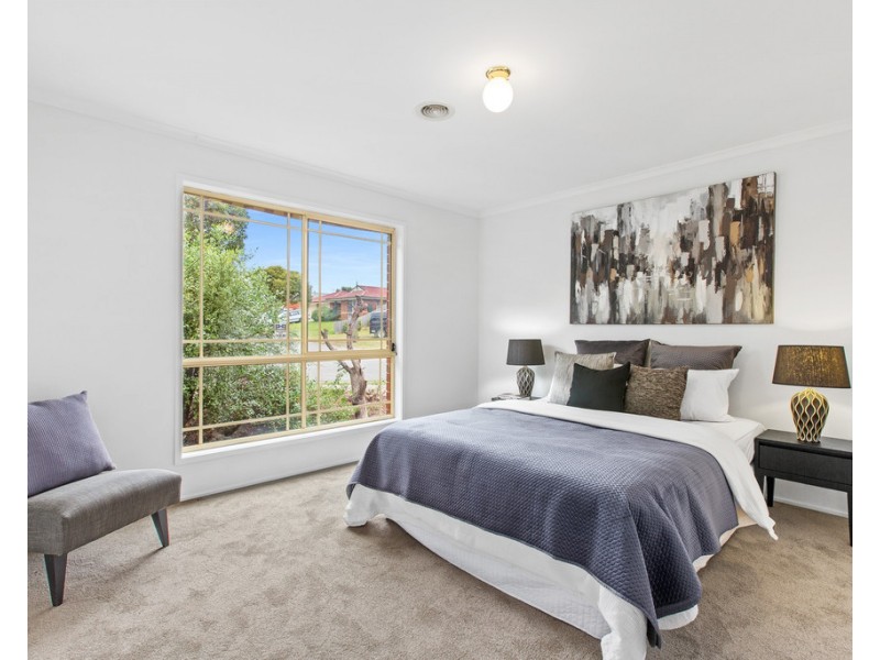 16 McDonald Street, Skye VIC 3977