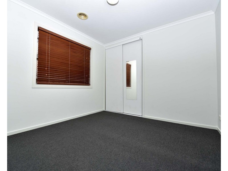 3 Triumph Way, Skye VIC 3977