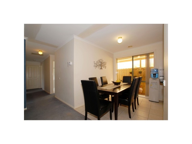 40  Bushlark Drive, Carrum Downs VIC 3201