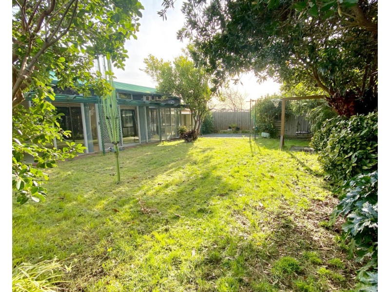 34 Edinborough Street, Hallam VIC 3803