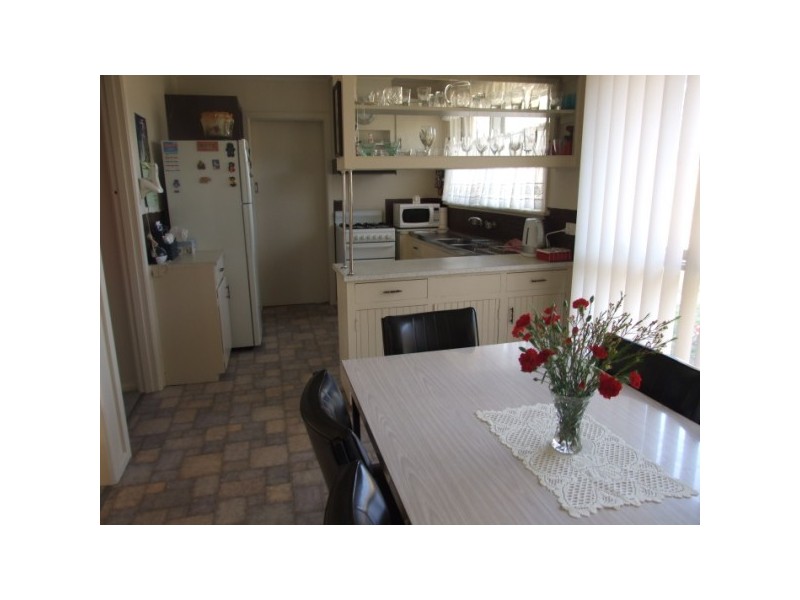 4  Coonara Avenue, Seaford VIC 3198