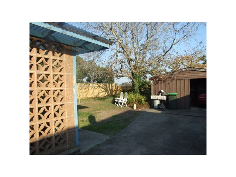 4  Coonara Avenue, Seaford VIC 3198