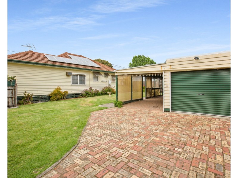 37 Petrie Street, Frankston VIC 3199