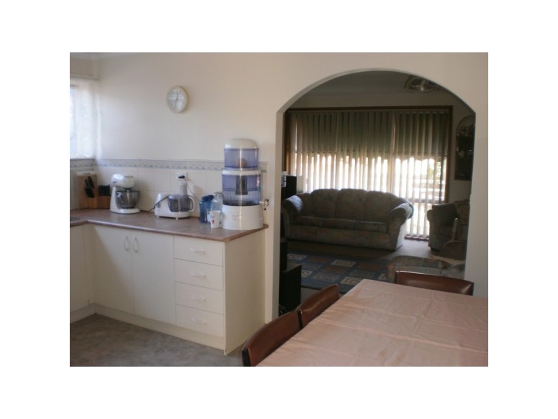 9 Mitre Crescent, Frankston North VIC 3200