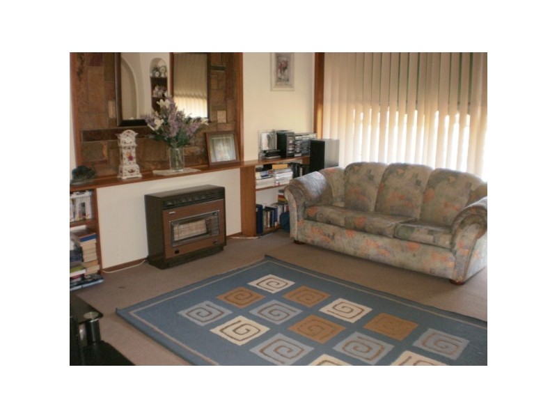 9 Mitre Crescent, Frankston North VIC 3200