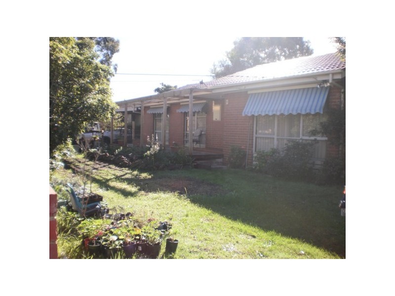 9 Mitre Crescent, Frankston North VIC 3200