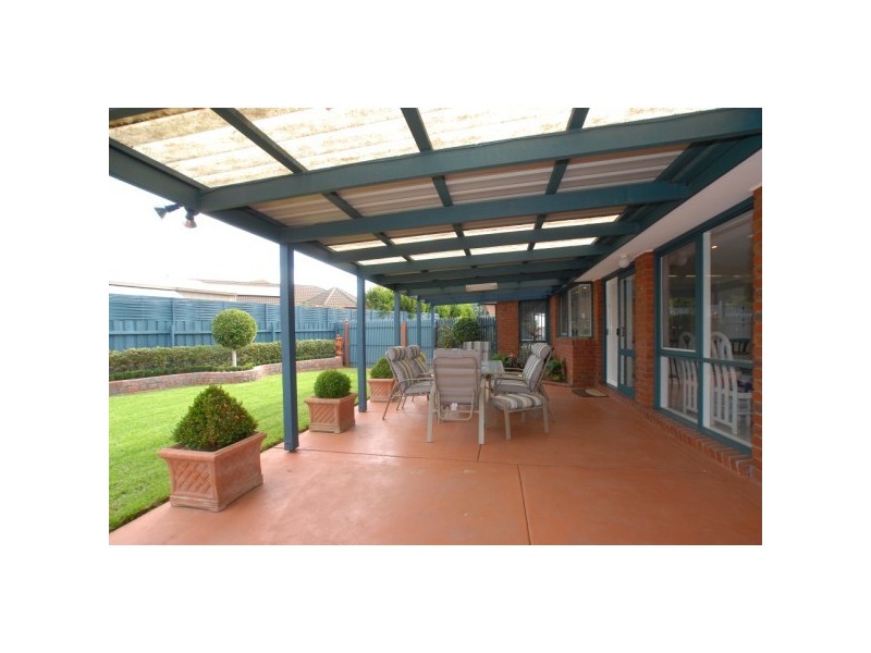 12 Royston Court, Carrum Downs VIC 3201