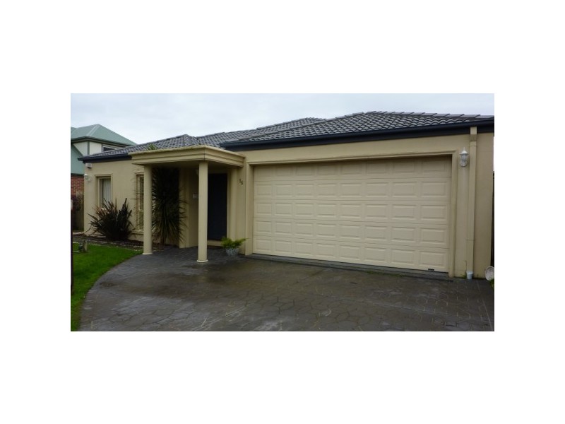 16  Grove Court, Carrum Downs VIC 3201