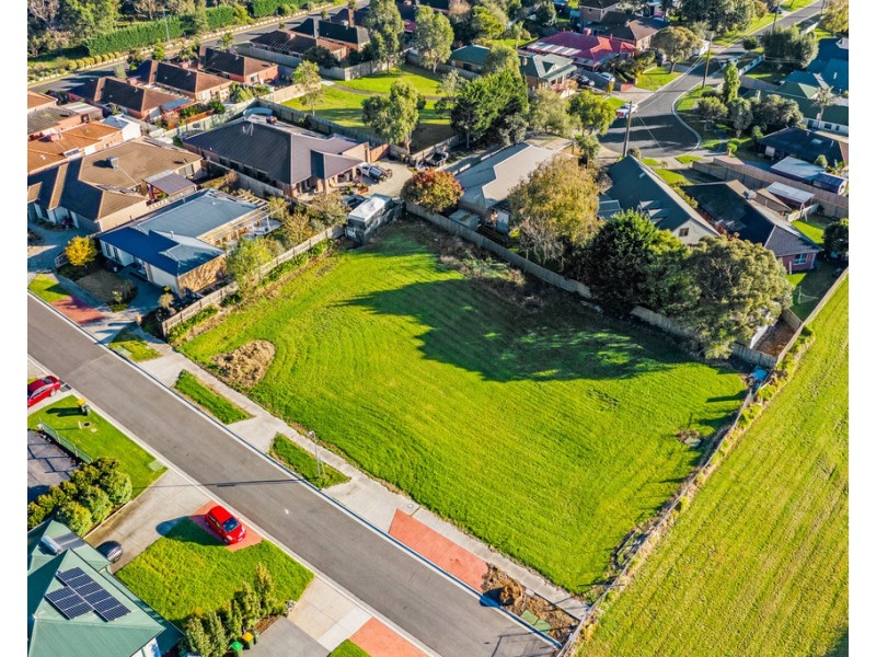 Lots 3 and 4/39 Francis Crescent, Langwarrin VIC 3910