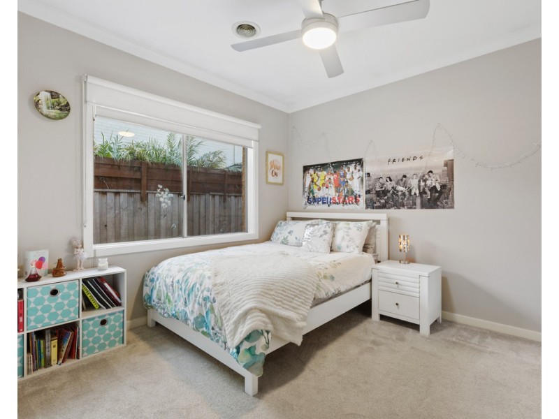 4 Sweet Gum Place, Sandhurst VIC 3977