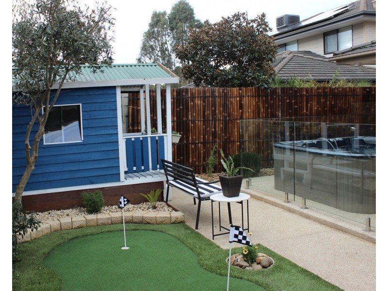 4 Sweet Gum Place, Sandhurst VIC 3977