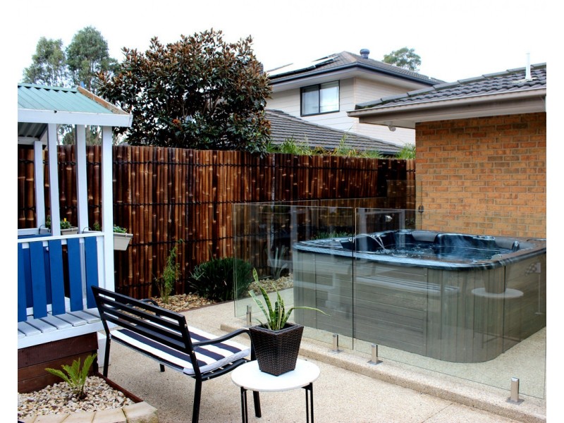 4 Sweet Gum Place, Sandhurst VIC 3977