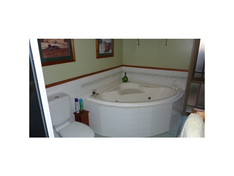 8 Wyldwood Close, Somerville VIC 3912