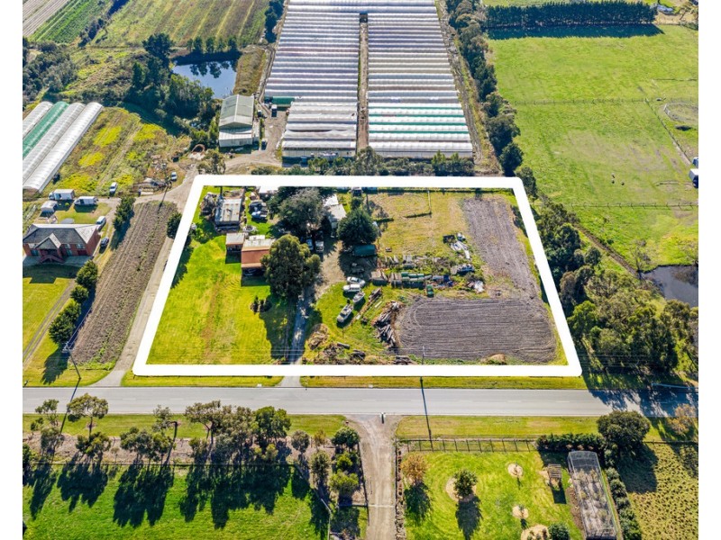 945 Robinsons Road, Pearcedale VIC 3912