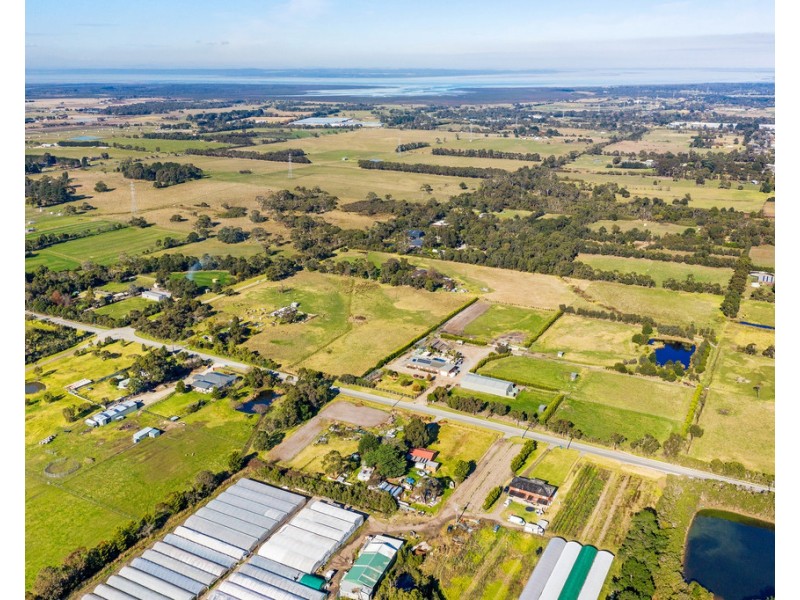 945 Robinsons Road, Pearcedale VIC 3912
