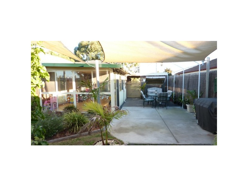 37 Thornbill Drive, Carrum Downs VIC 3201