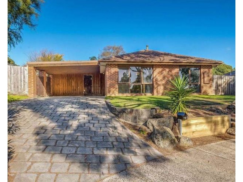 12 Prior Court, Rowville VIC 3178