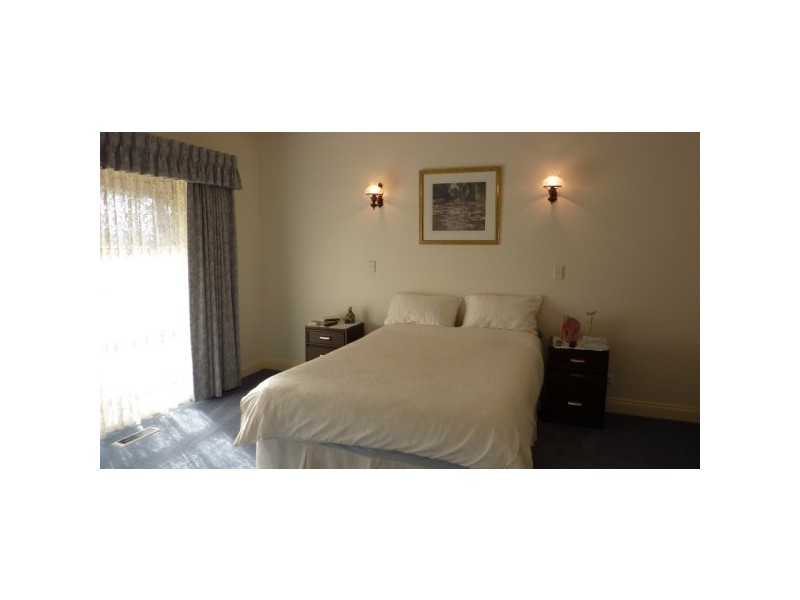 950 Robinsons Road, Pearcedale VIC 3912