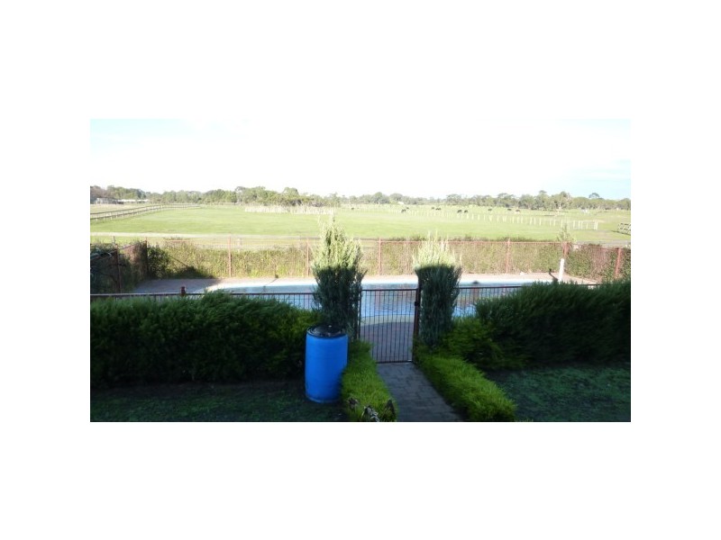 950 Robinsons Road, Pearcedale VIC 3912