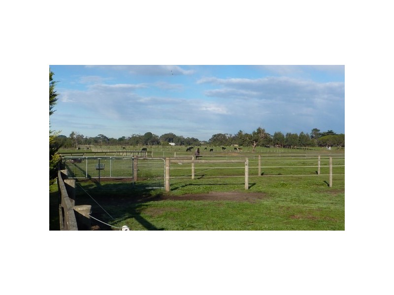 950 Robinsons Road, Pearcedale VIC 3912
