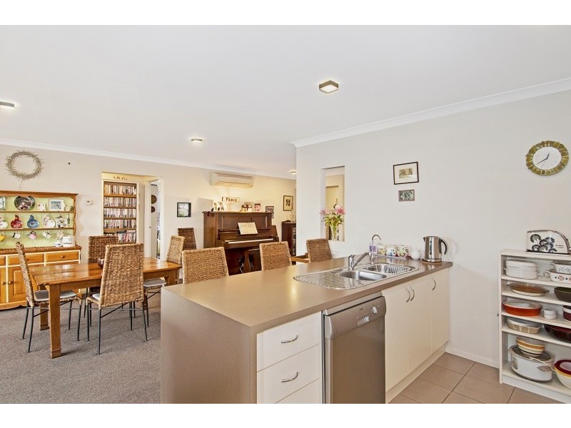 5 Arkley Close, Skye VIC 3977