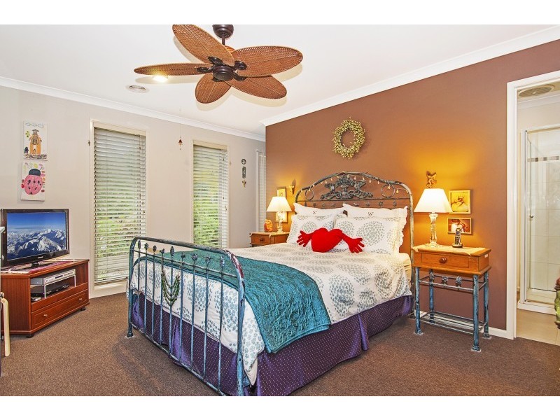 5 Arkley Close, Skye VIC 3977