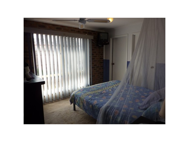 4 Currawong Drive, Carrum Downs VIC 3201