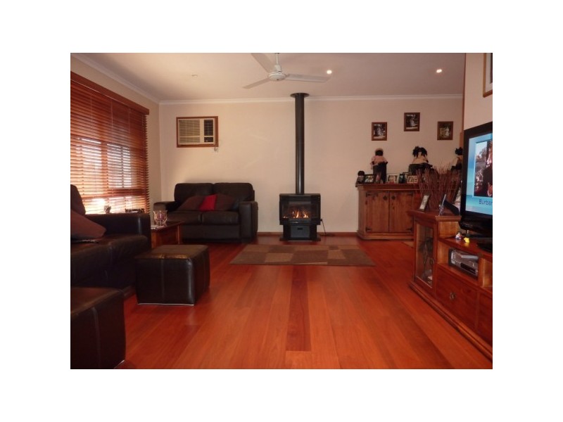 22 Honeyeater Place, Carrum Downs VIC 3201