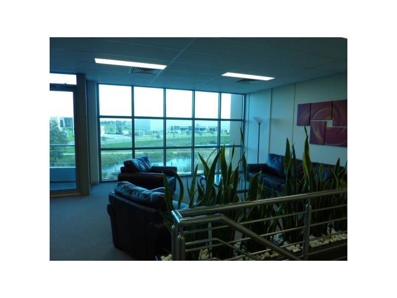 13/10 Lakewood Boulevard, Carrum Downs VIC 3201