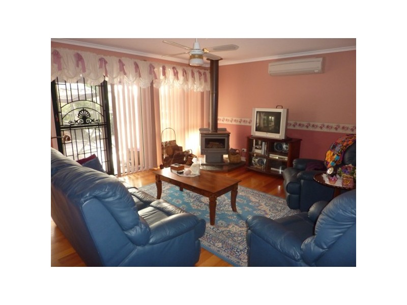 10 Tweed Court, Langwarrin VIC 3910