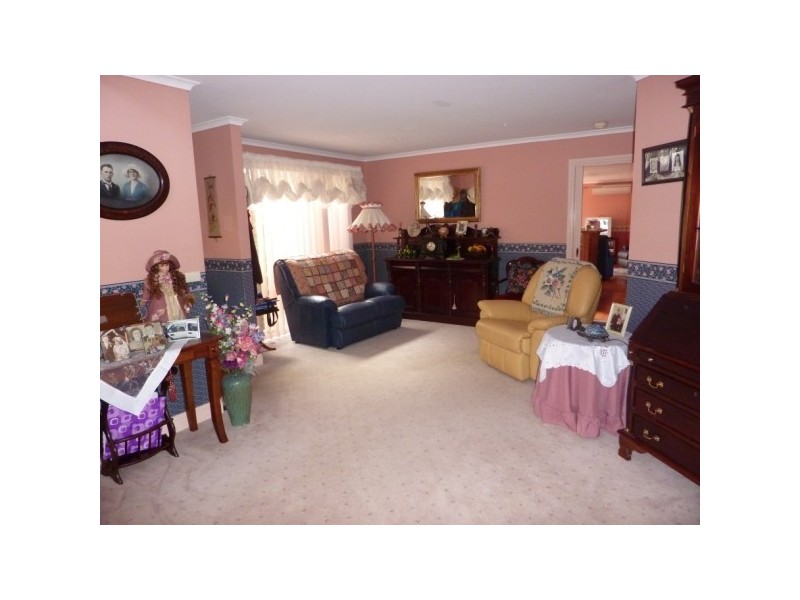 10 Tweed Court, Langwarrin VIC 3910