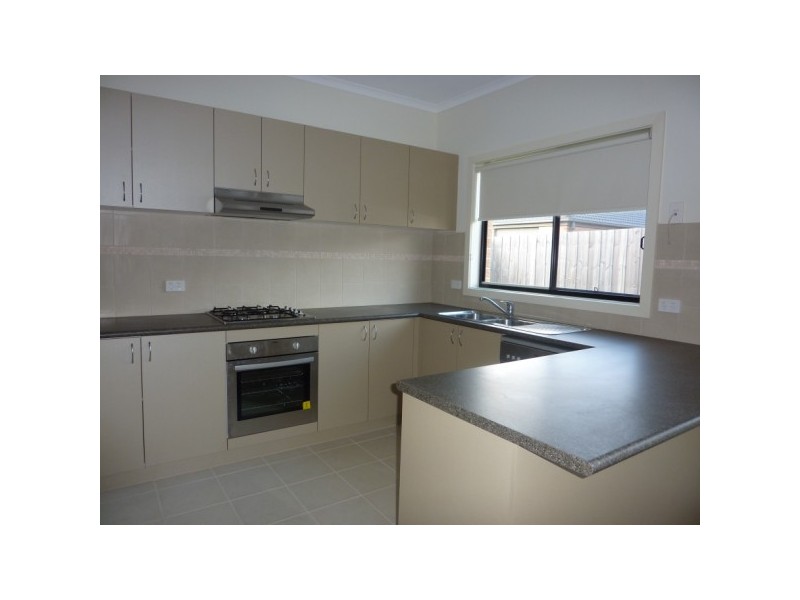 4/8 Mina Court, Carrum Downs VIC 3201